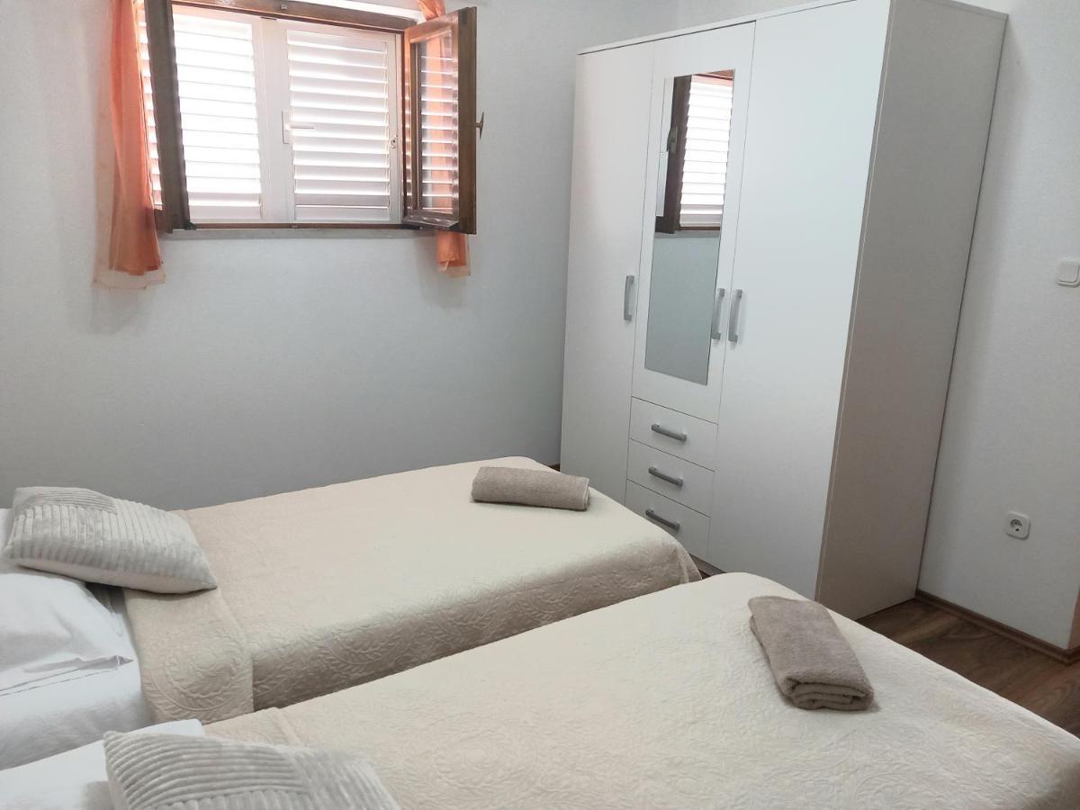 Studio Apartment Novak Чилипи Экстерьер фото